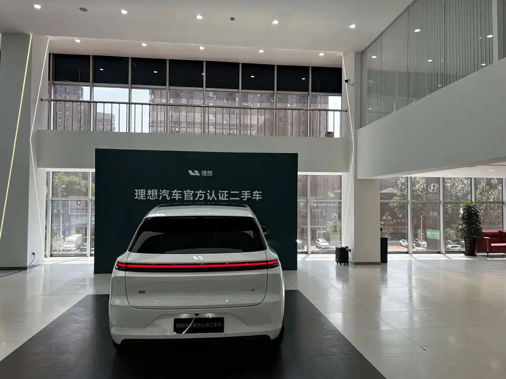 Li Auto Li L6 — миниатюра 3