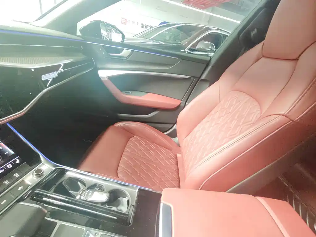 Audi A7L — миниатюра 9