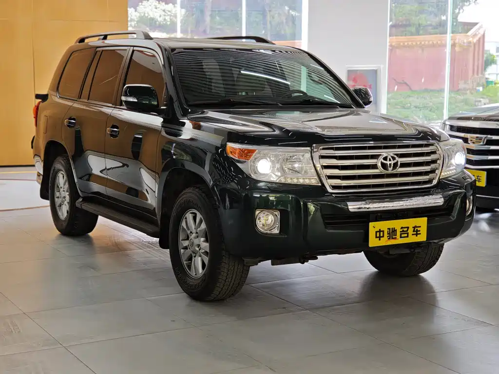 Toyota Land Cruiser 2012 4.0L AT VX
