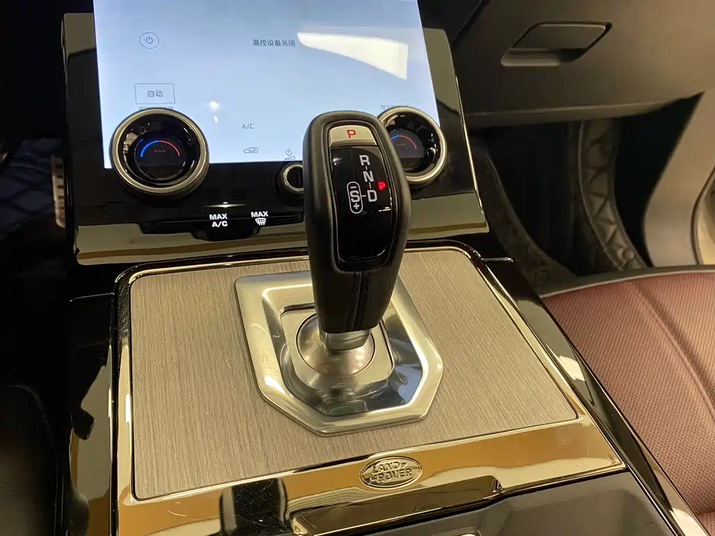 LAND ROVER RANGE ROVER AURORA