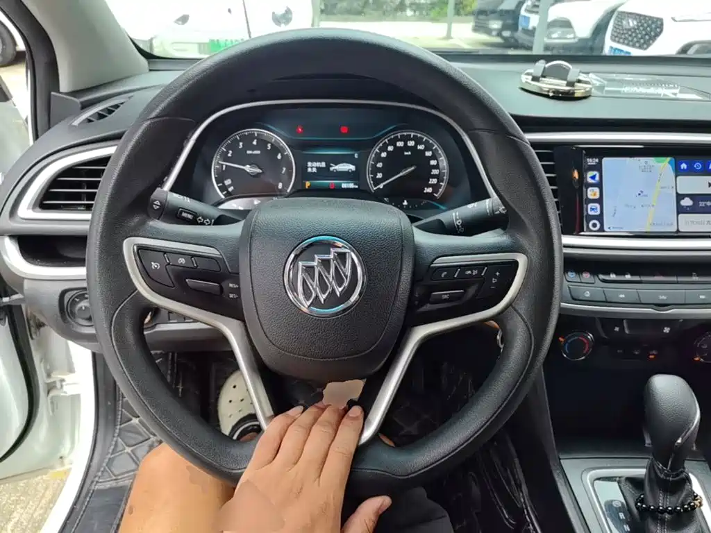 Buick Excelle — миниатюра 10