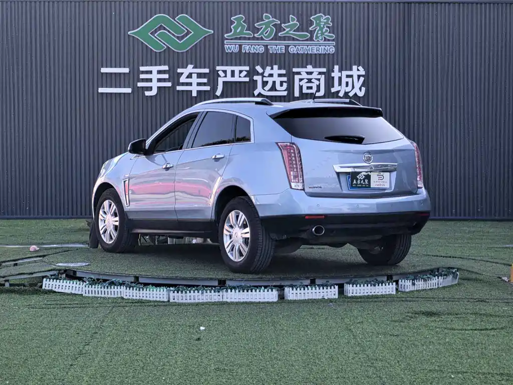 Cadillac SRX — миниатюра 19