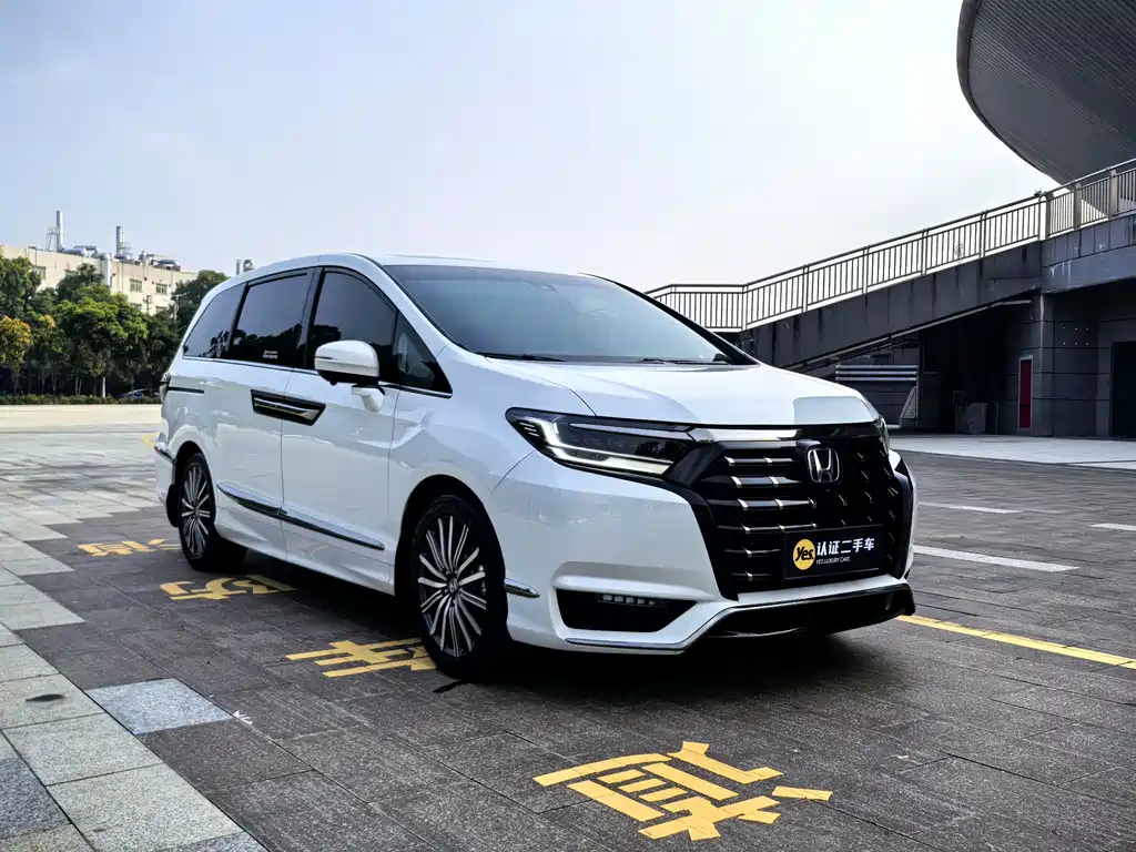 Honda Elysion — миниатюра 3