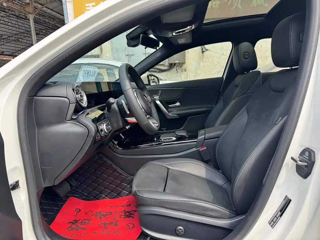 Mercedes-Benz A-Class — миниатюра 9