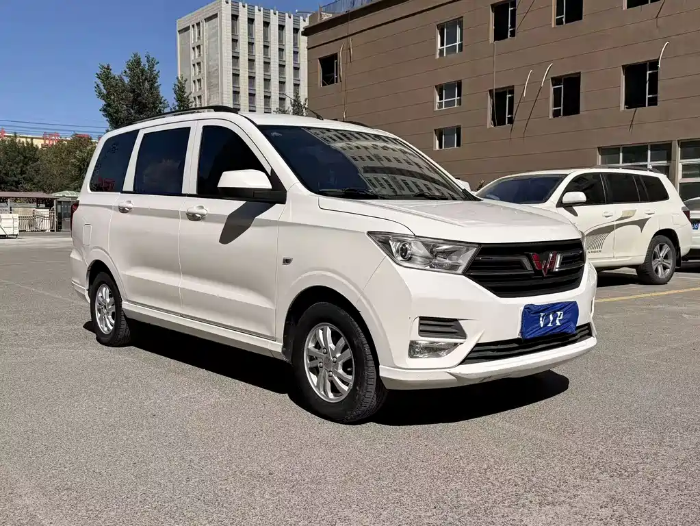 Wuling Hongguang — миниатюра 3