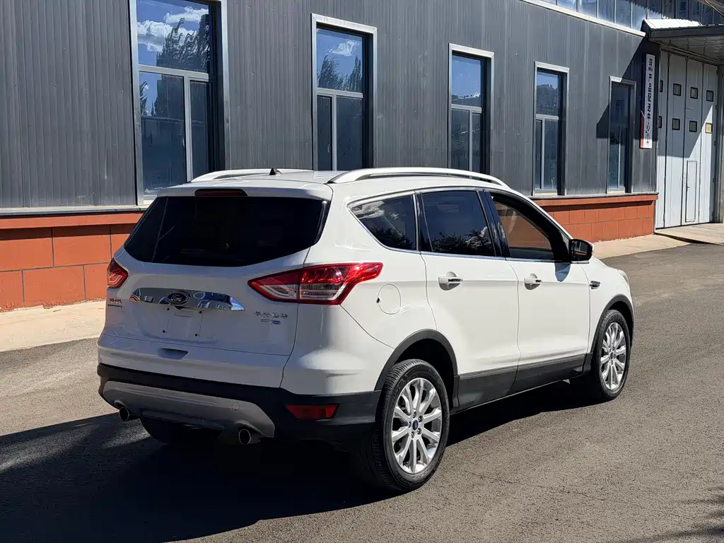 Ford Kuga — миниатюра 5