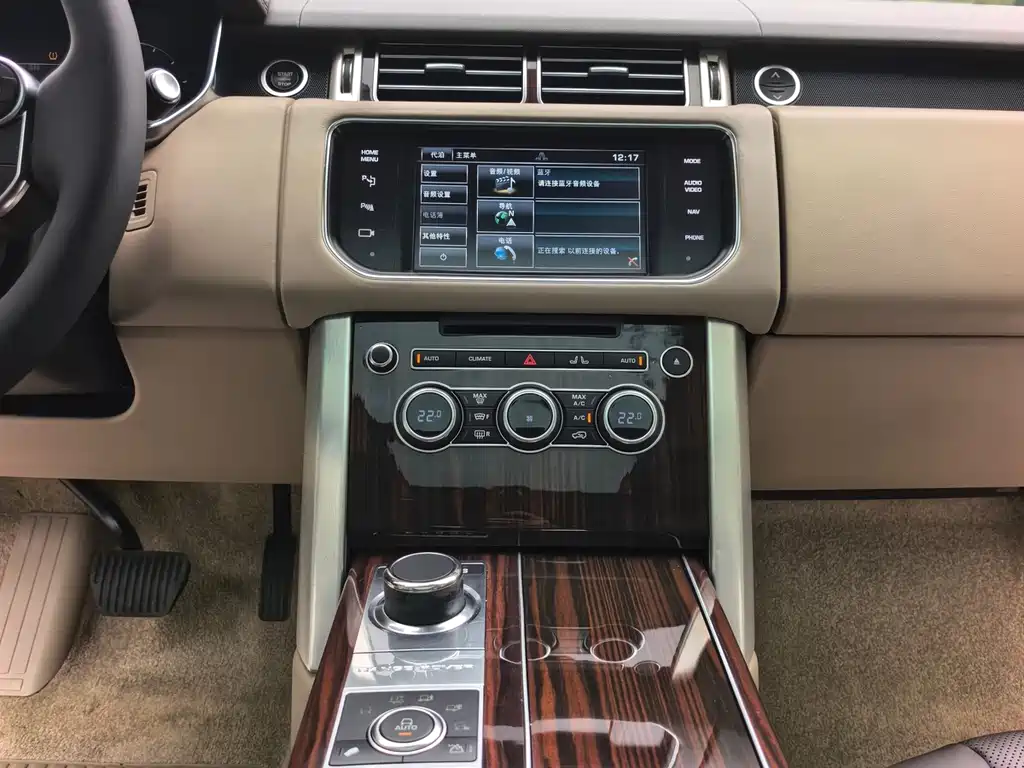 Land Rover Range Rover — миниатюра 24