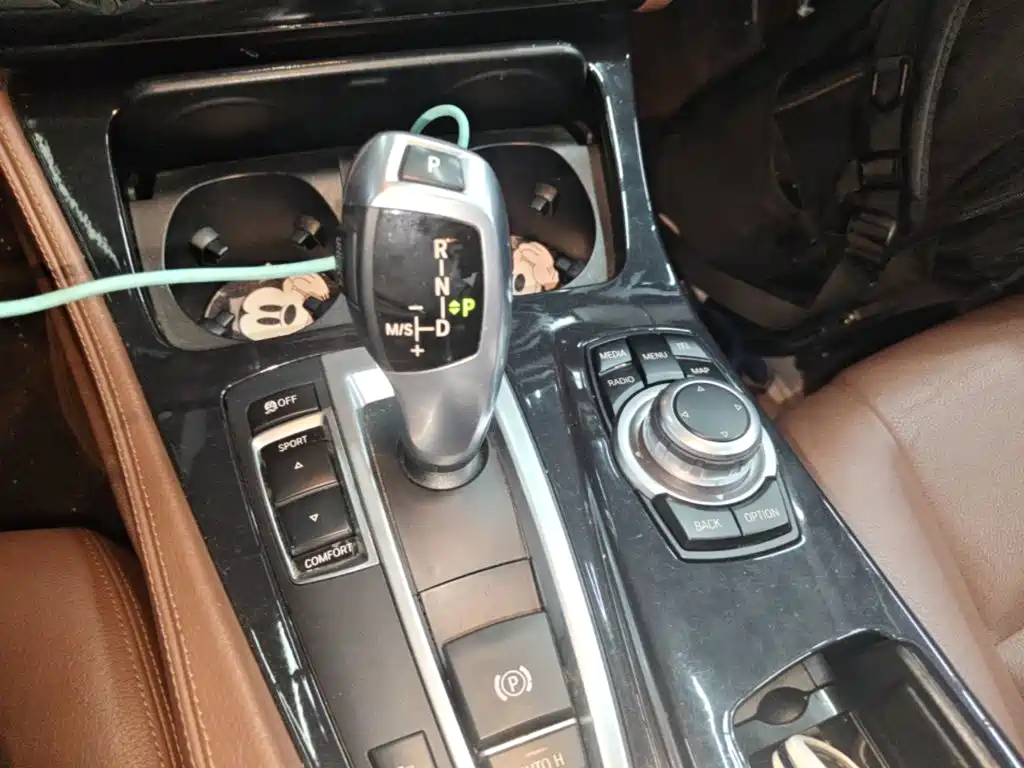 BMW 5 Series — миниатюра 14