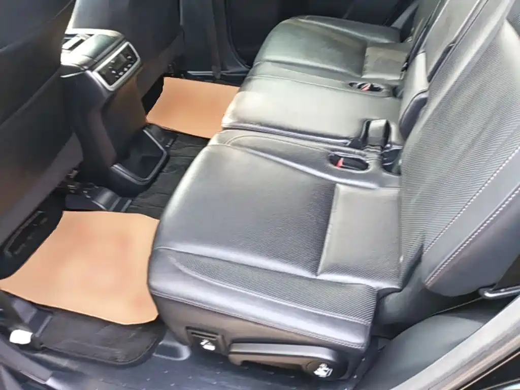 Toyota Highlander — миниатюра 17
