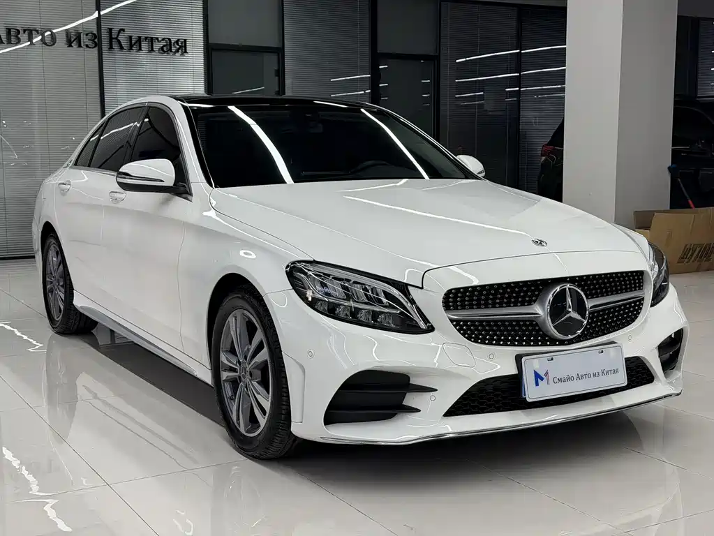 Mercedes-Benz C-Class — миниатюра 2