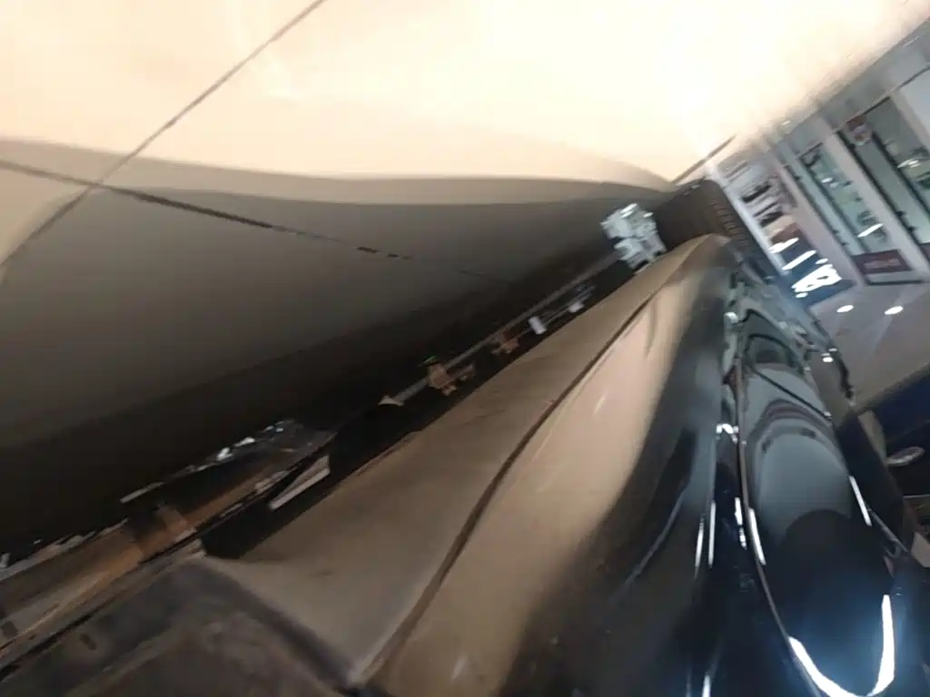 Tesla Model 3 — миниатюра 22