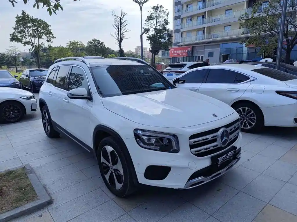 Mercedes-Benz GLB — миниатюра 4