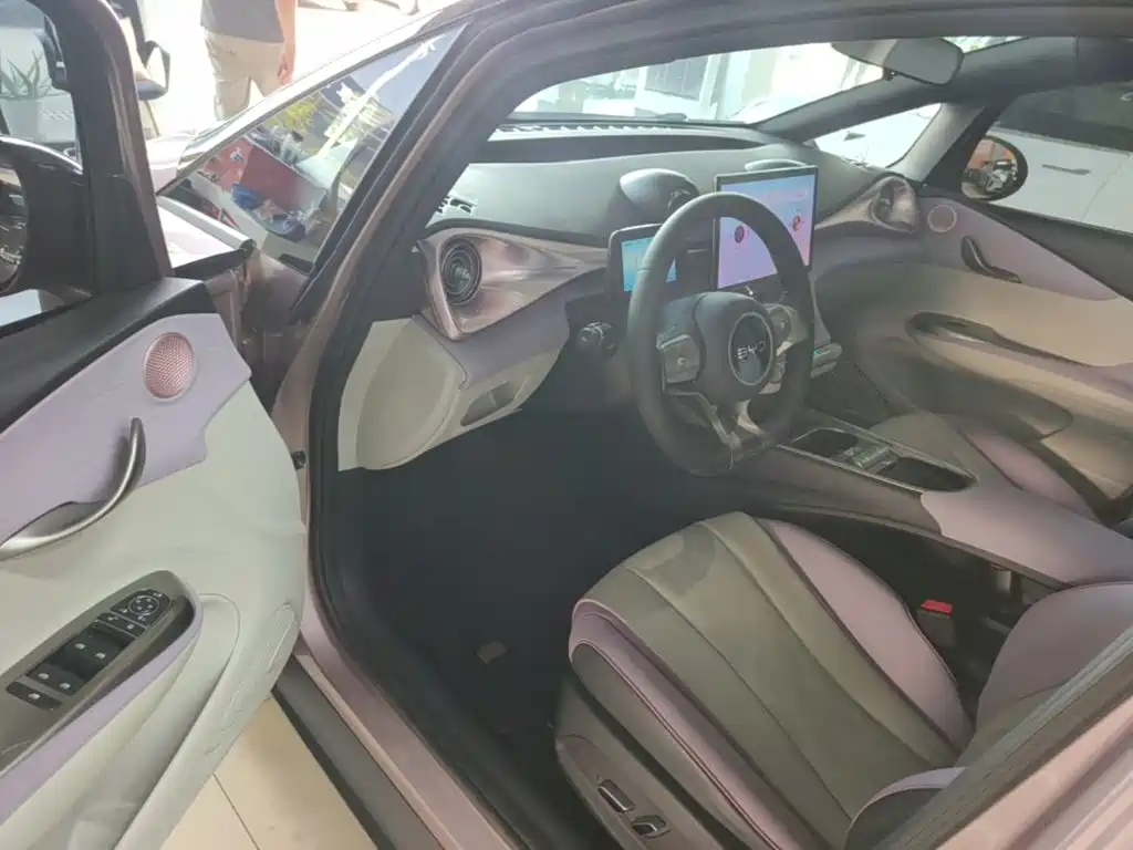 BYD Dolphin — миниатюра 16