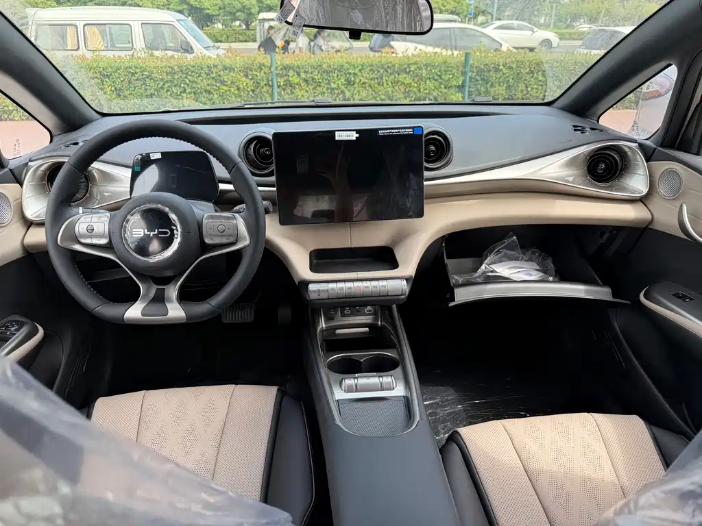 BYD Dolphin — миниатюра 4