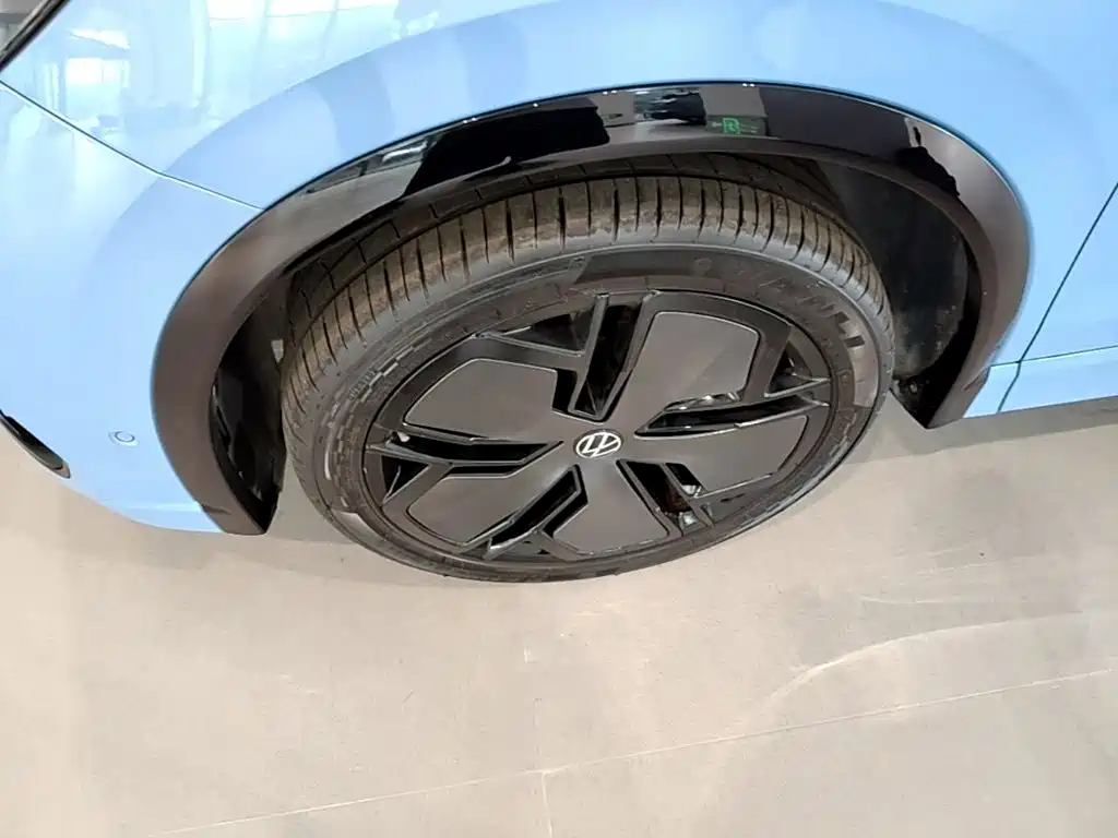 Volkswagen Tiguan L — миниатюра 23