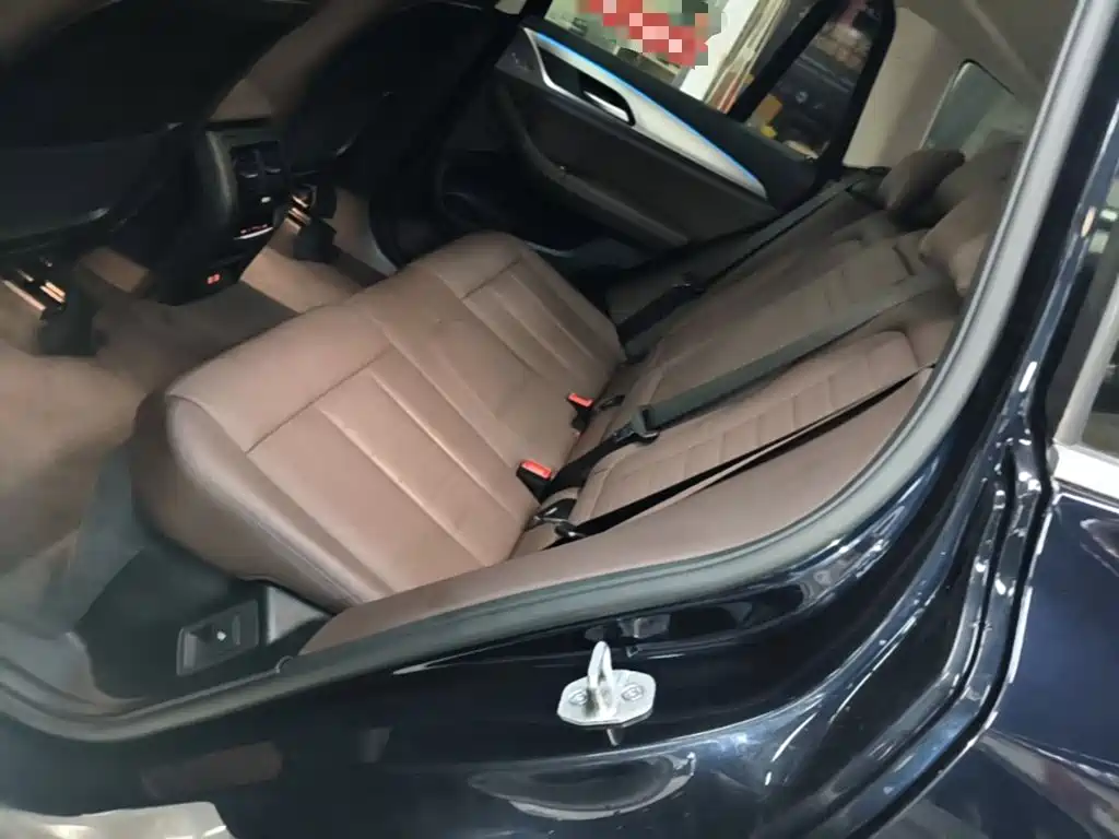 BMW iX3 — миниатюра 17