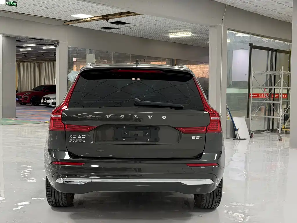 Volvo XC60 2022 B5 Luxury