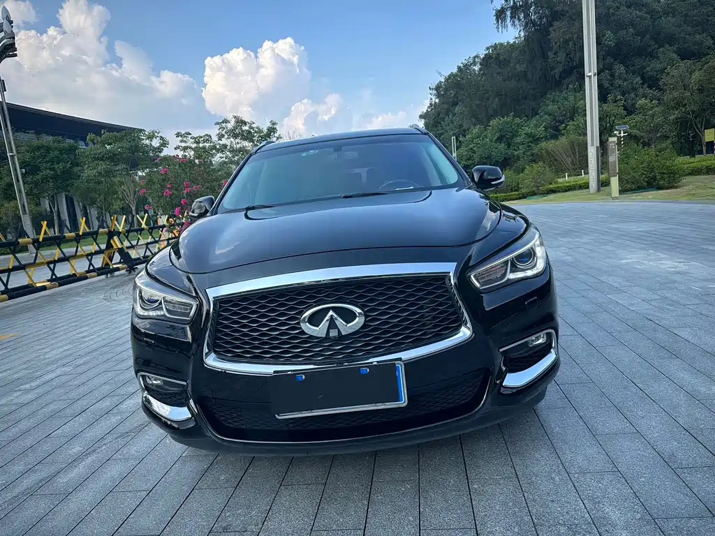 Infiniti QX60 (Import) — миниатюра 4