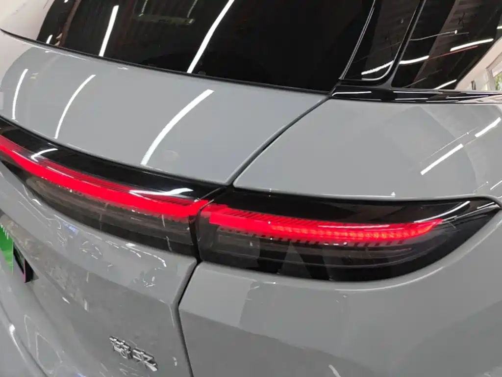 NIO ES6 — миниатюра 8