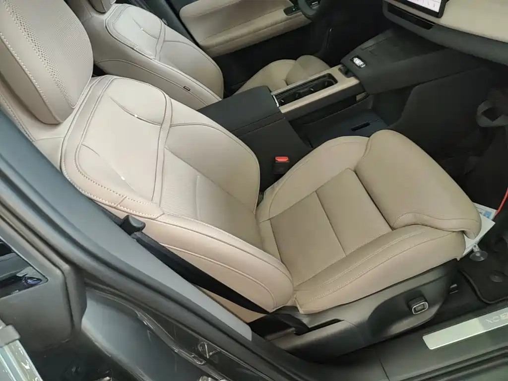 Volvo гибрид Volvo XC70 plug-in — миниатюра 25