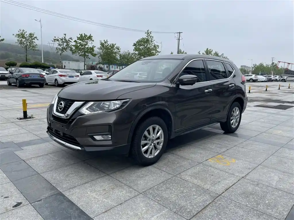 Купить Nissan X-Trail