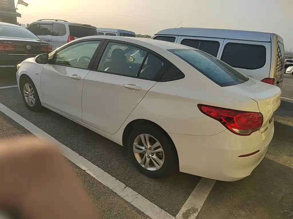 Chevrolet Cavalier — миниатюра 5