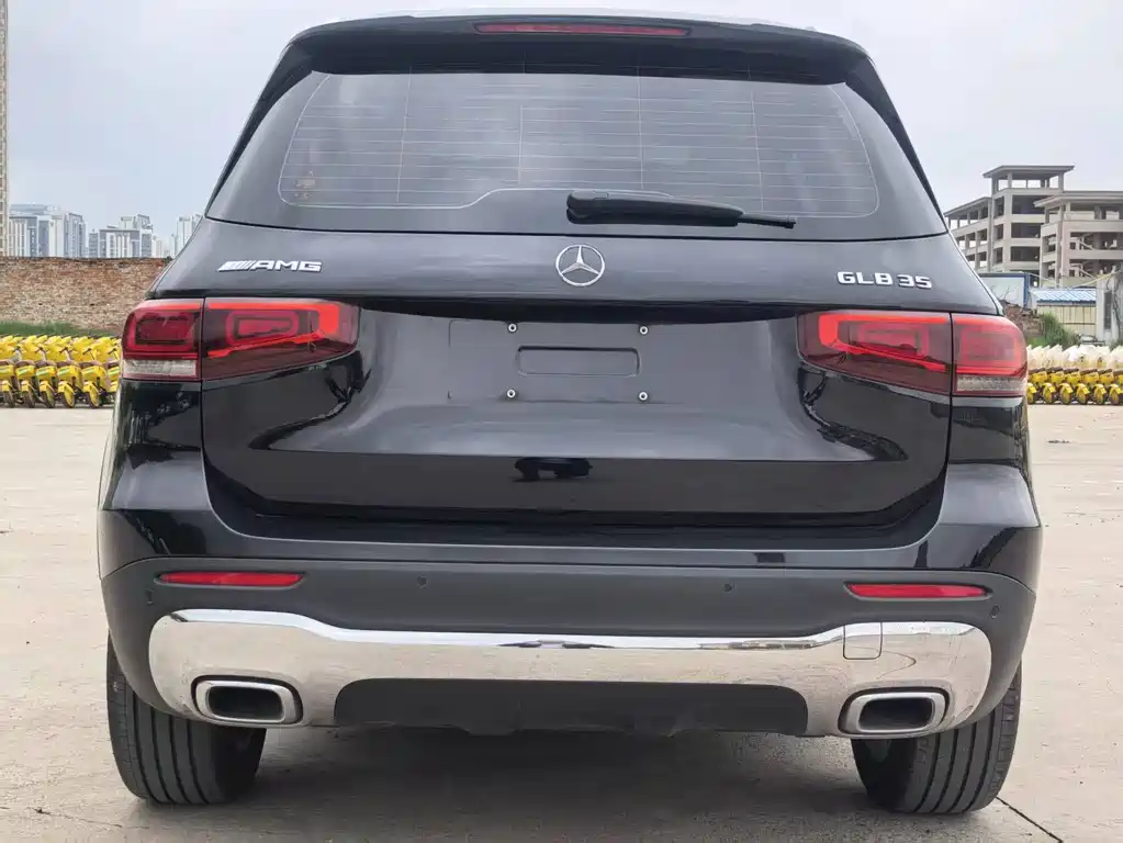 Mercedes-Benz GLB — миниатюра 8