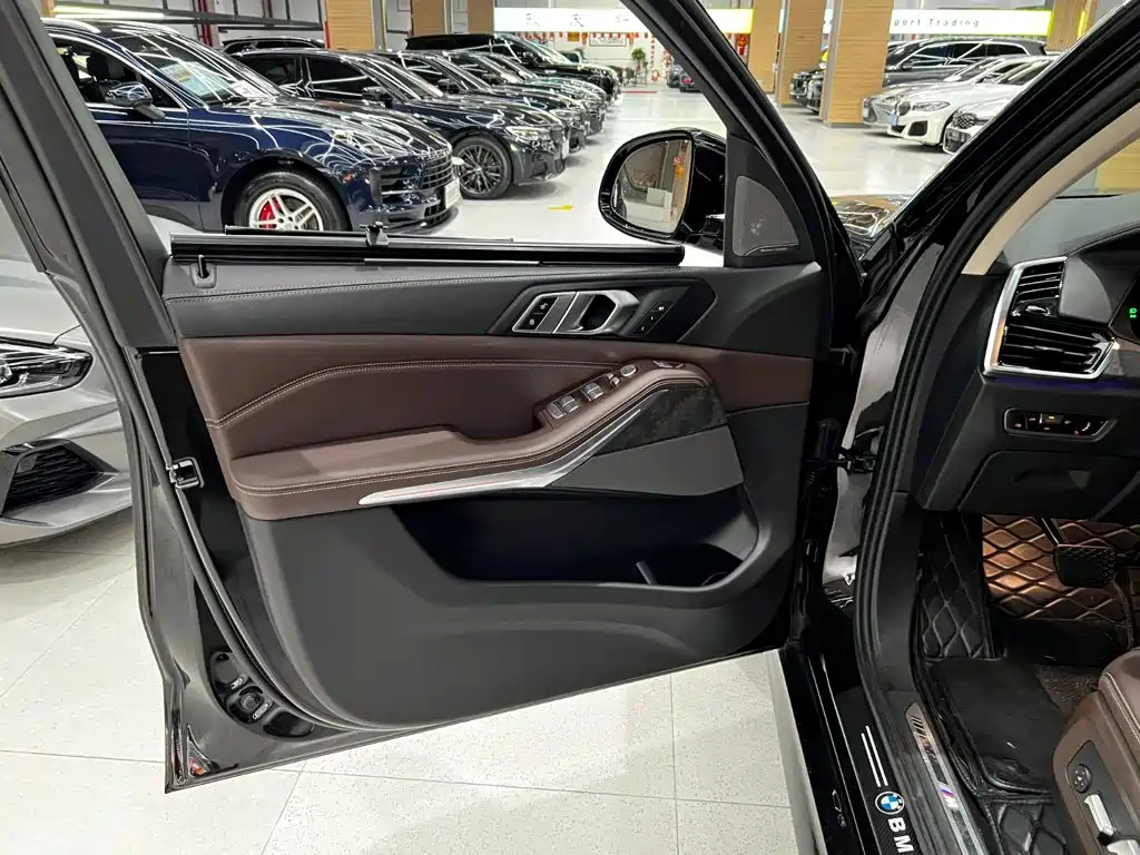 BMW X5 — миниатюра 13