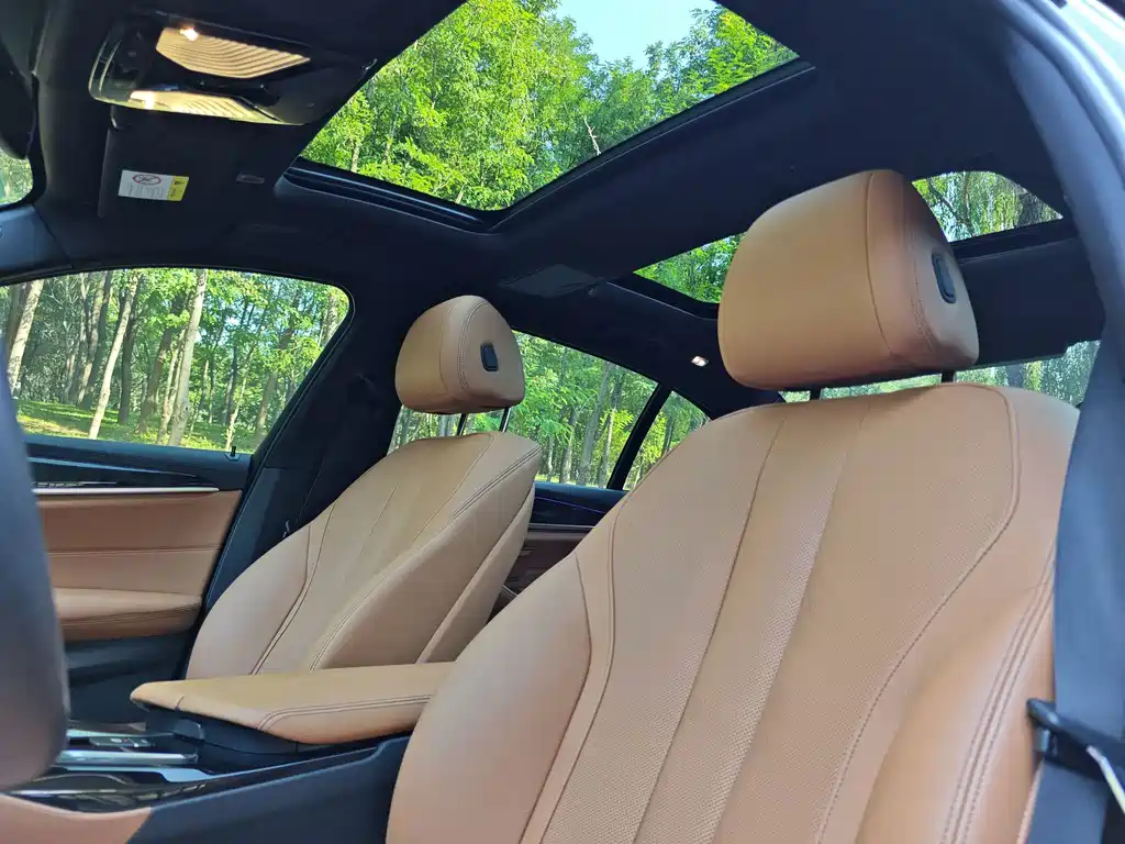 BMW 5 Series — миниатюра 16
