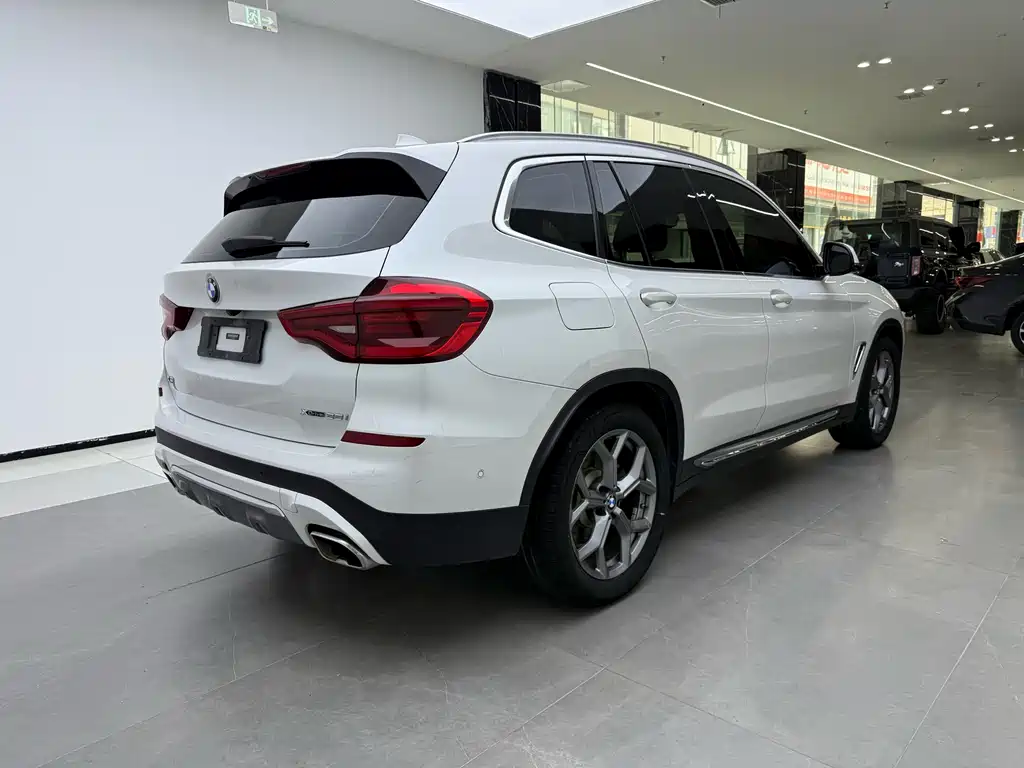 BMW X3 — миниатюра 2