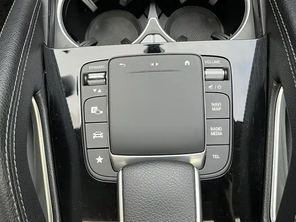 Mercedes-Benz GLE (Import) — миниатюра 17