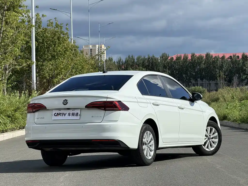 Volkswagen Bora — миниатюра 4