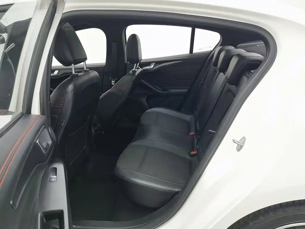 Ford Focus — миниатюра 15