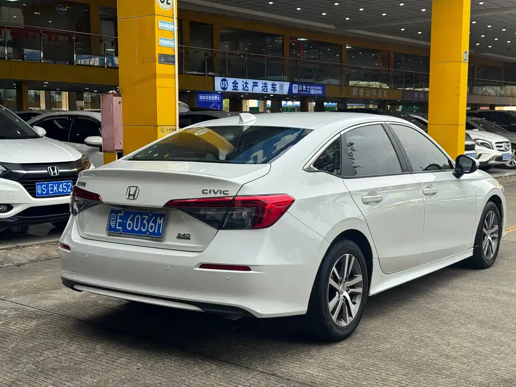 Honda Civic — миниатюра 9