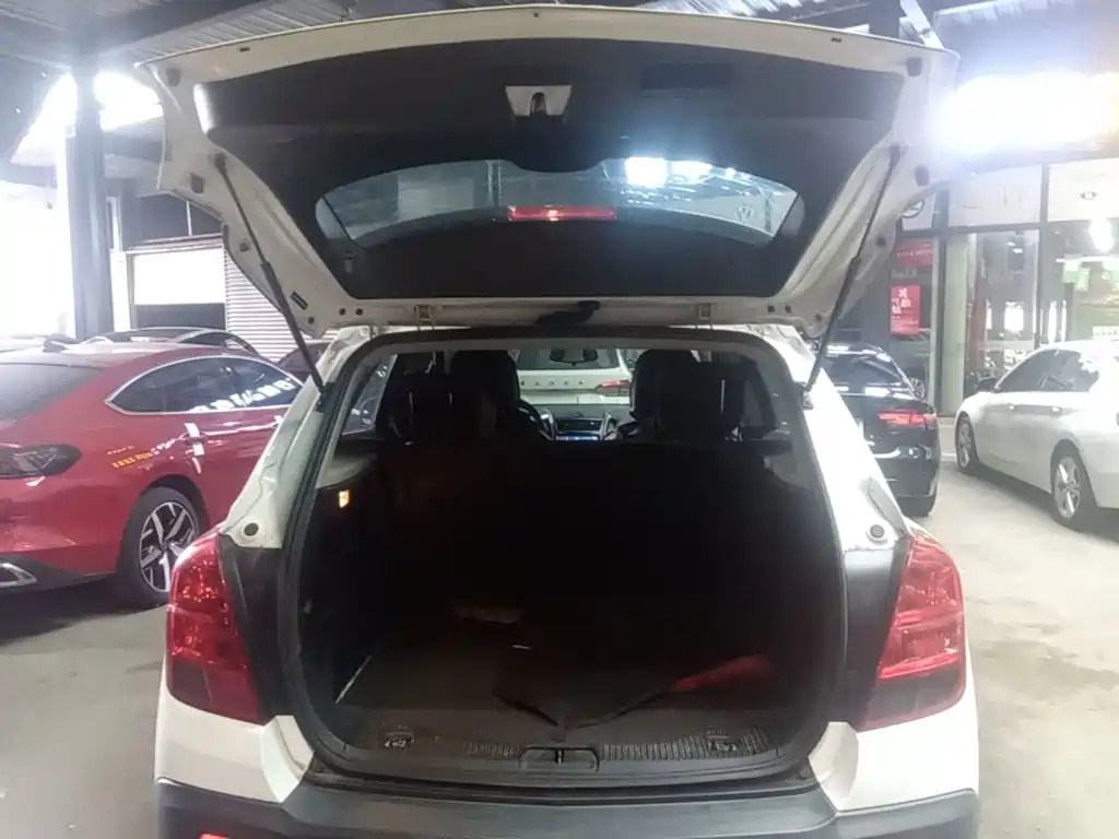 Chevrolet Trax — миниатюра 19