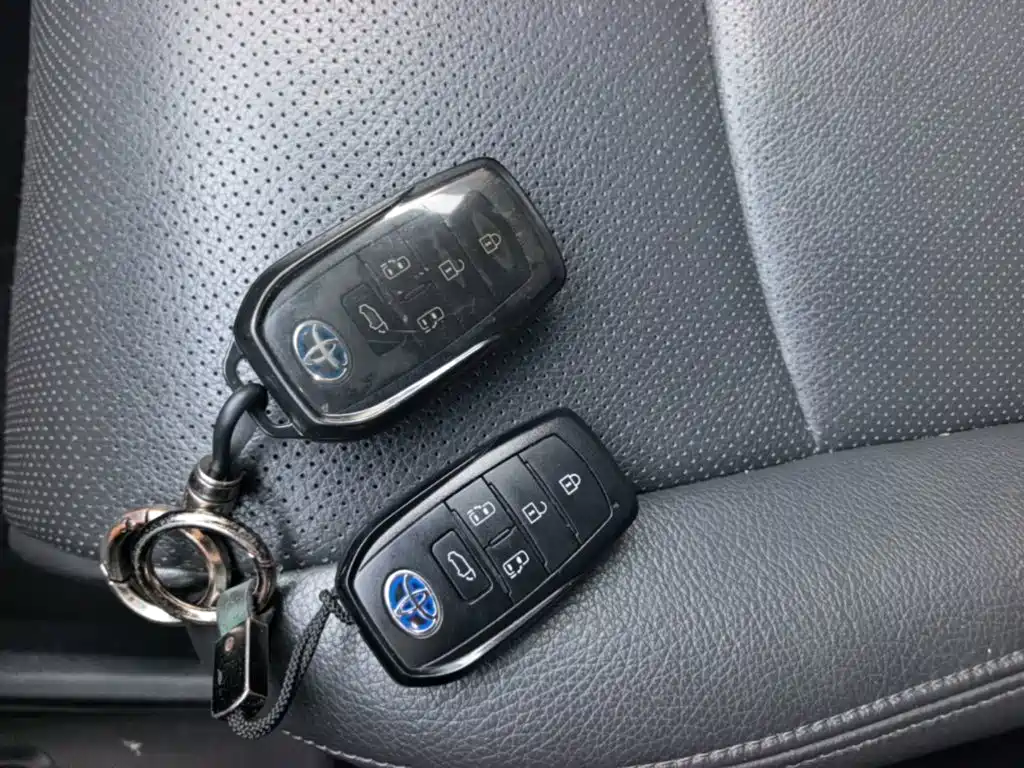 Toyota Granvia — миниатюра 9