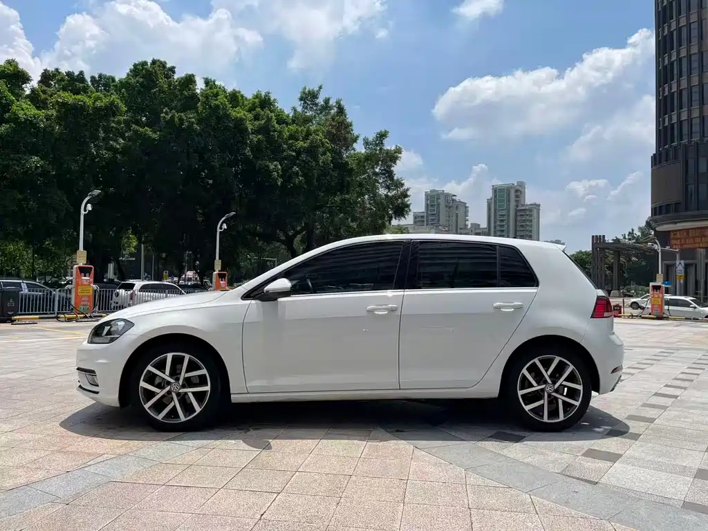 Volkswagen Golf — миниатюра 4