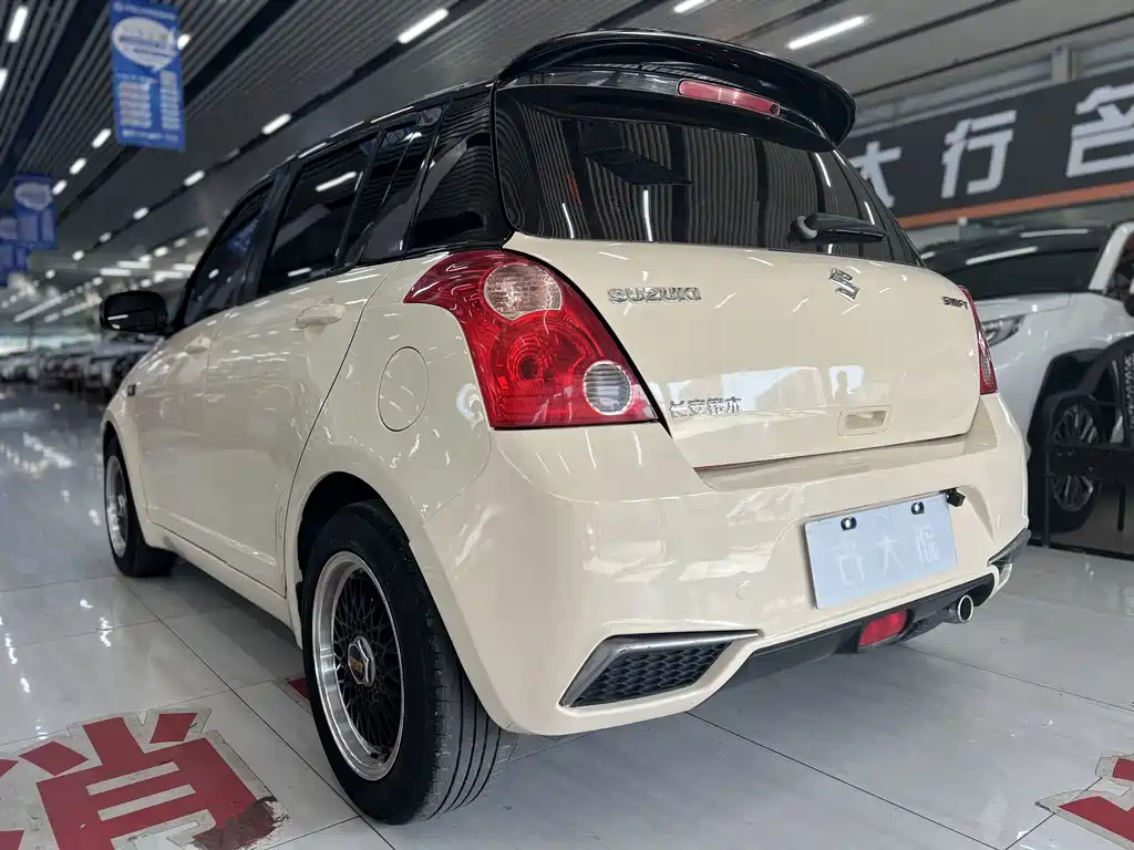Suzuki Swift — миниатюра 9