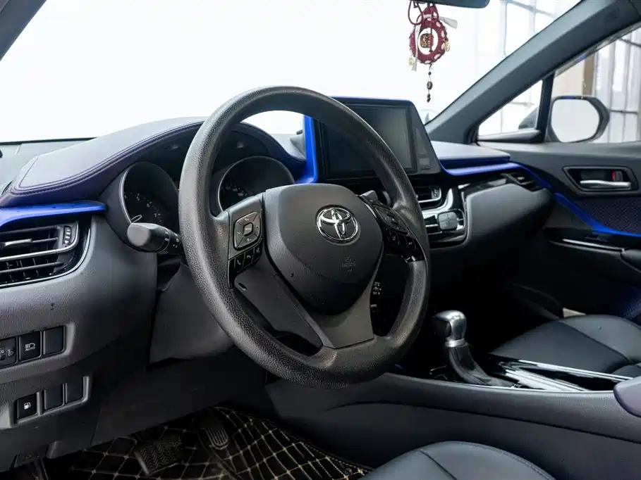 TOYOTA C HR