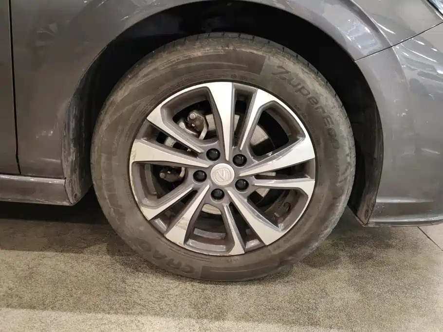 Changan Eado — миниатюра 6