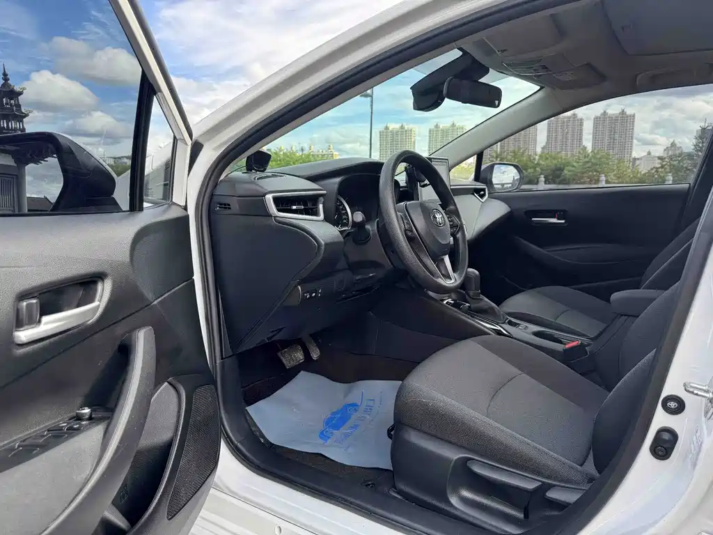 Toyota Corolla — миниатюра 7