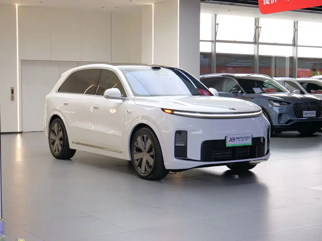 Li Auto Li L8 — миниатюра 3