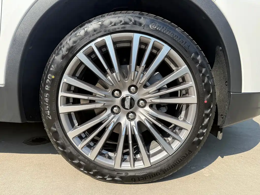 Cadillac XT4 — миниатюра 15
