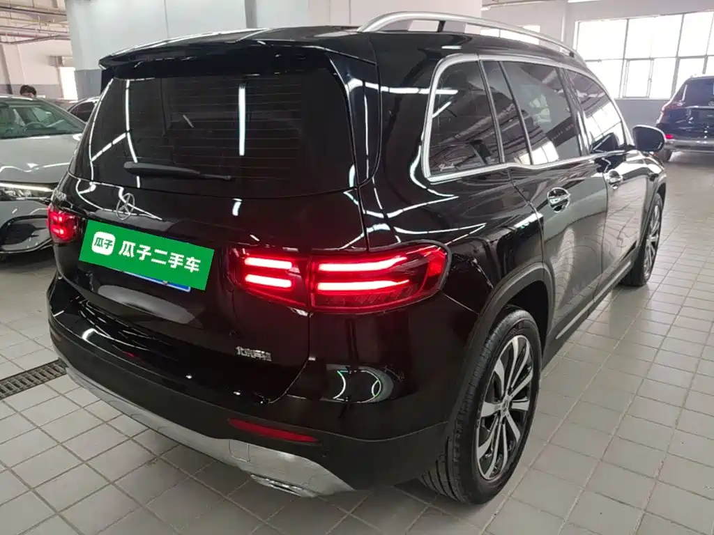 Mercedes-Benz GLB — миниатюра 7