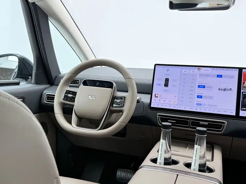 Li Auto Li MEGA — миниатюра 15