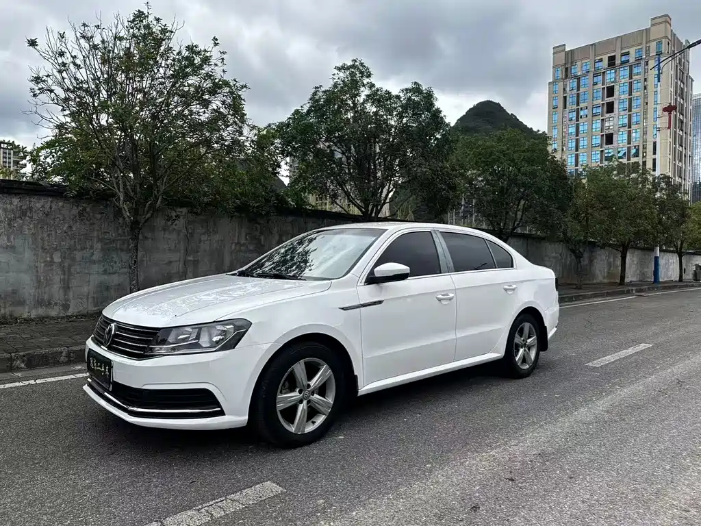 Volkswagen Lavida — миниатюра 3