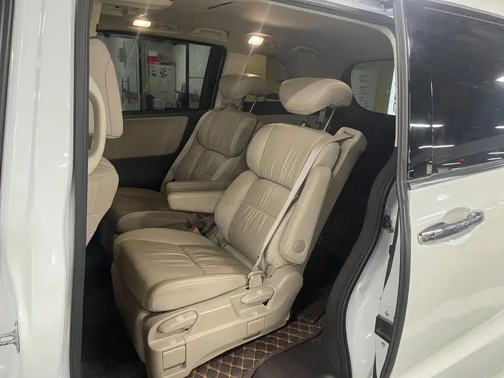 Honda Odyssey — миниатюра 8