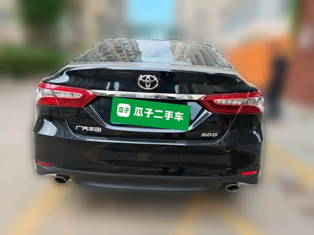 Toyota Camry — миниатюра 3