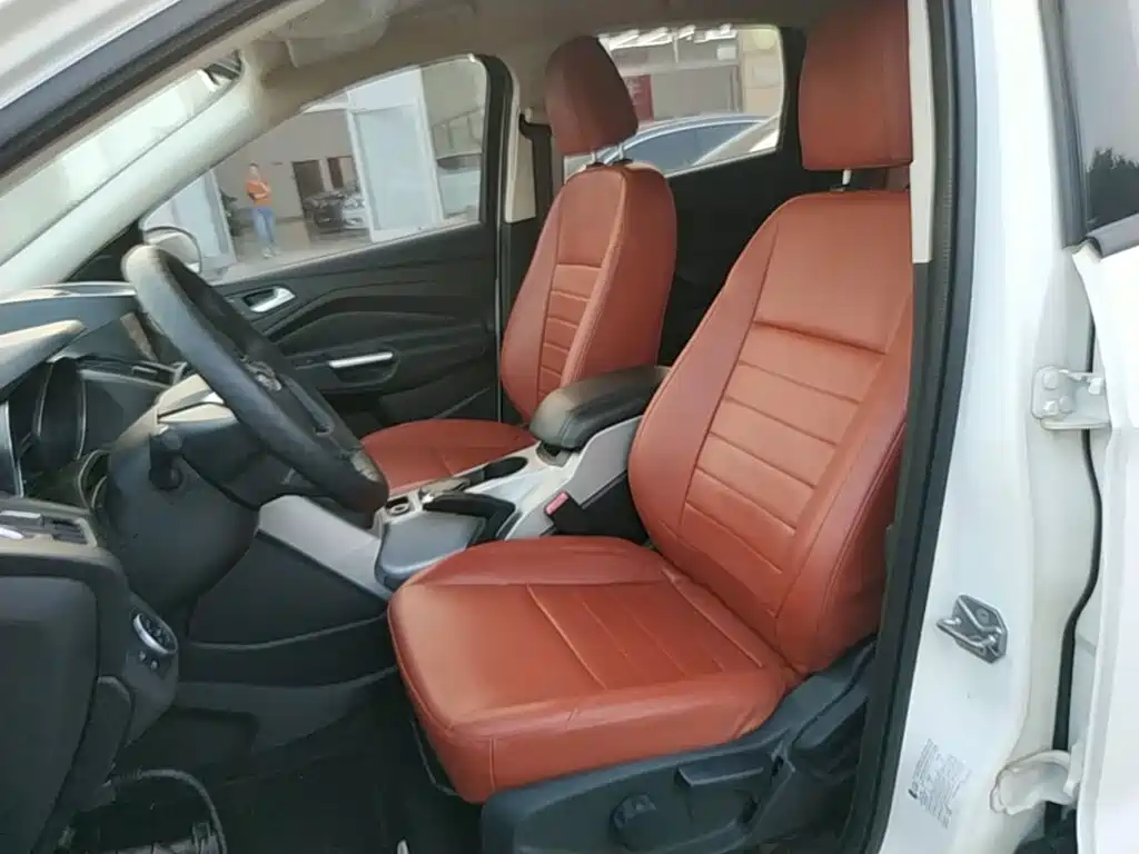 Ford Kuga — миниатюра 15
