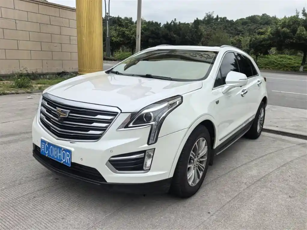 Купить Cadillac XT5